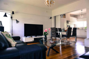 Convenient urban stay with all amenities around
